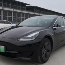 特斯拉關(guān)聯(lián)公司新增二手車及日用百貨銷售業(yè)務(wù)，入局國(guó)內(nèi)二手車市場(chǎng)信號(hào)顯現(xiàn)